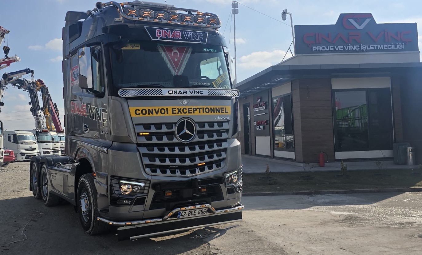 2017 MODEL AROCS 3363