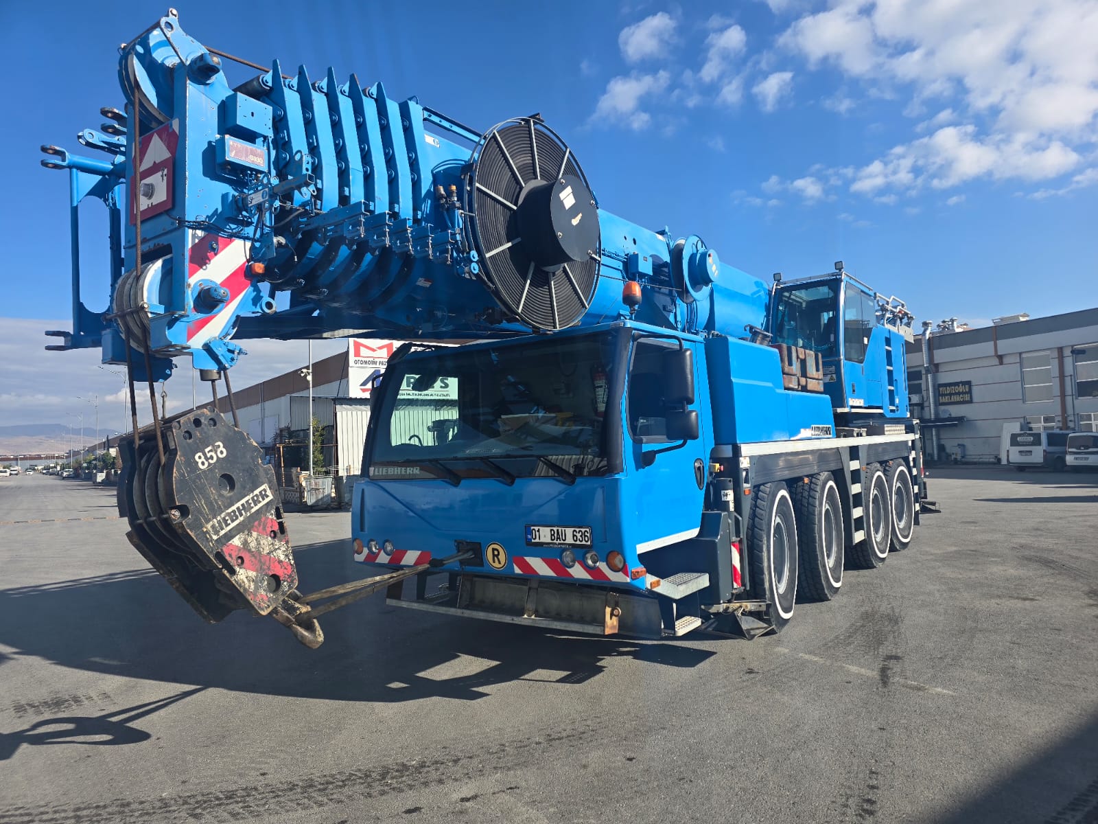 2014 MODEL LIEBHERR LTM1100 MV